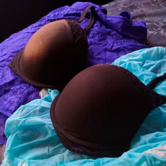 Victoria's Secret Body by Victoria Sexy Black Bra w/Lace Detail Size 36D - Picture 5 of 11